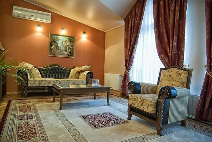 موتيل روفنو Okolytsya المظهر الخارجي الصورة